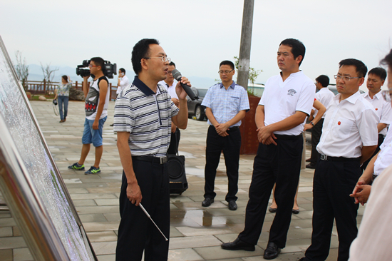 利州区四大班子来旺开展革命传统教育活动